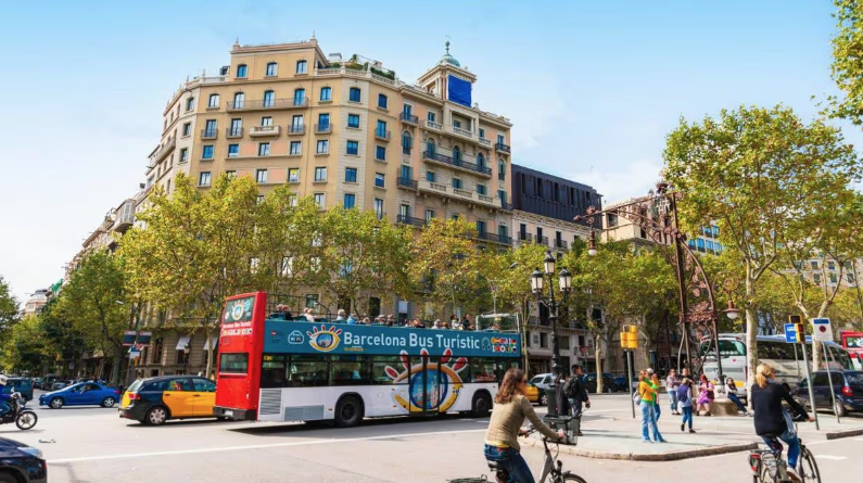 【四季報オンライン執筆】欧米旅行で藤川さんが遭遇！高級エリア出店の老舗銘柄